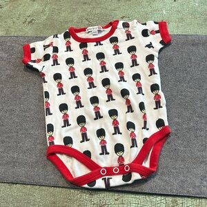 Baby Brit Royal Guard Cotton One Piece Bodysuit Size 6/12 Months